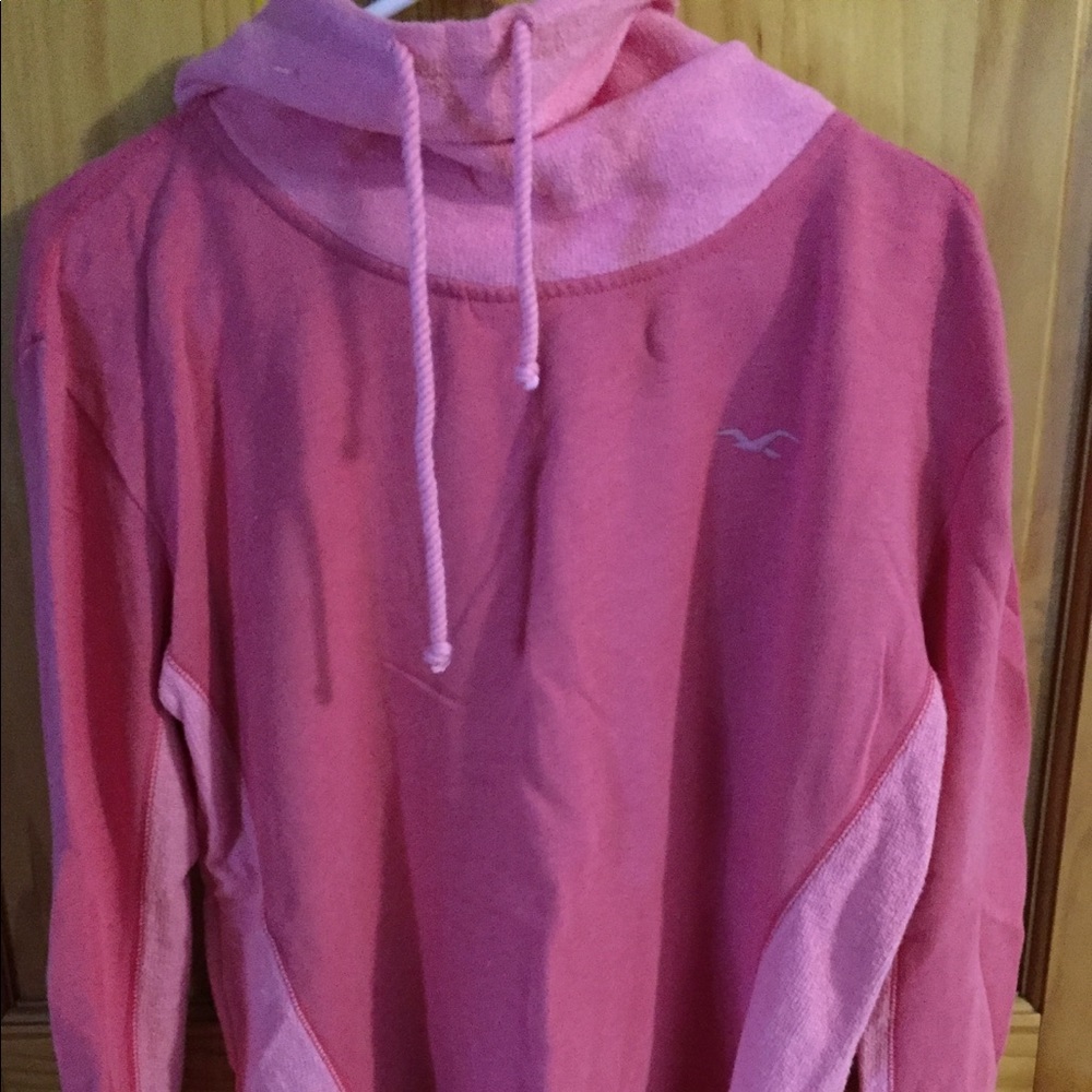 Hollister- sweater